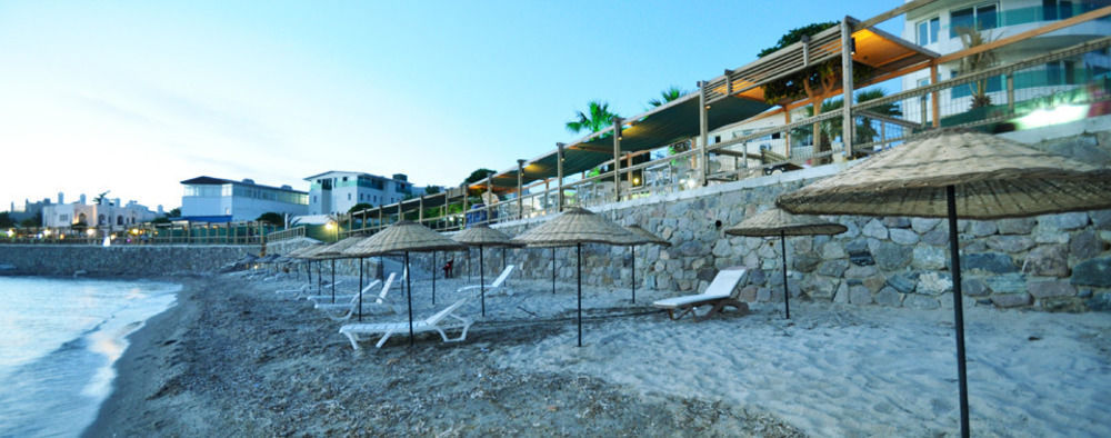 Ado Beach Hotel Turgutreis Exteriör bild